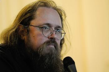 Протодиакон Андрей Кураев прокомментировал слова Патриарха Кирилла об  Интернете